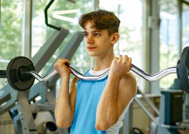 teen weight lifting
