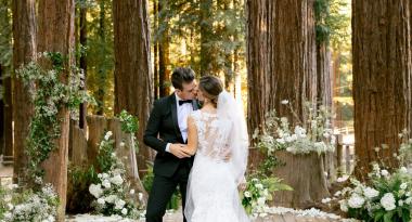 Wedding couple in forest