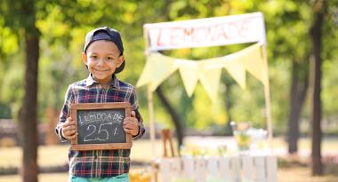 Kid with Lemonade Stand