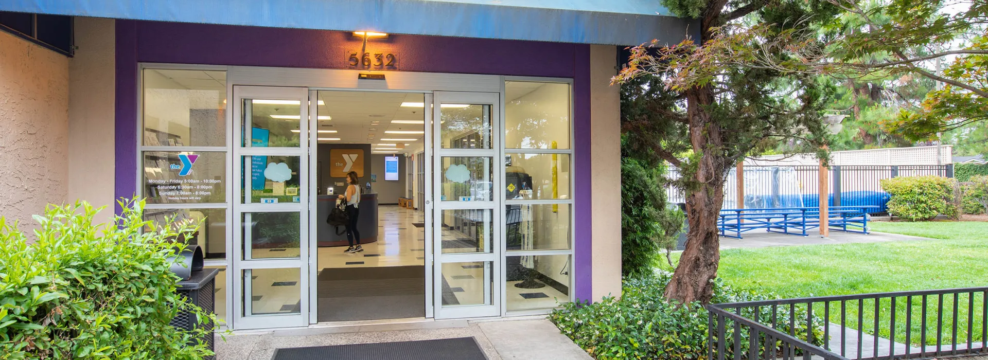SV Entrance
